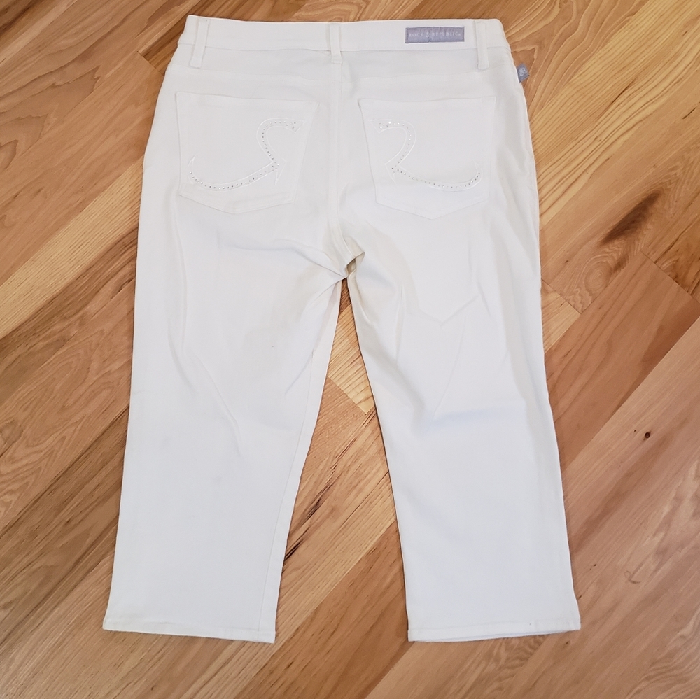 Rock & Republic Ivory Cropped Jeans